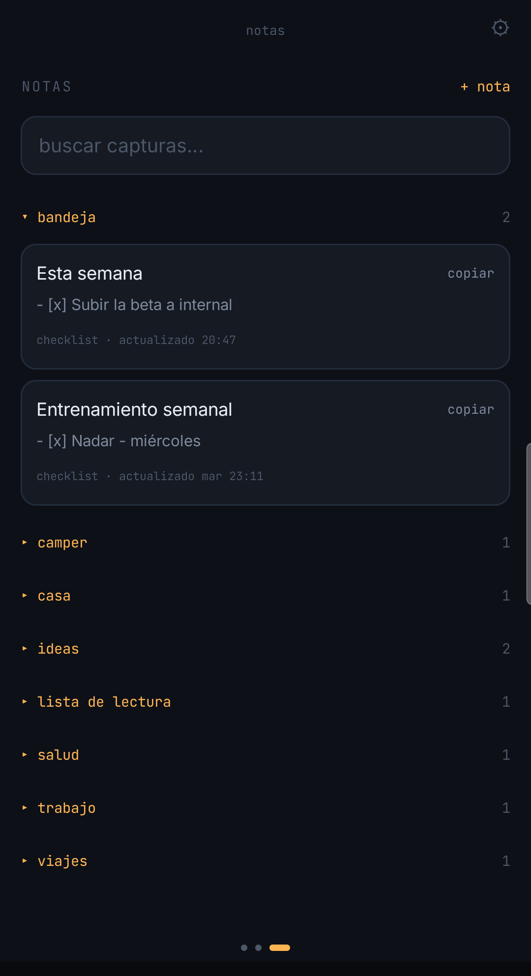 La lista de notas de ChatNote, agrupada por proyecto